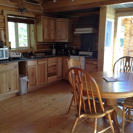 Cabins Over Crag Lake Carcross Bagian luar foto