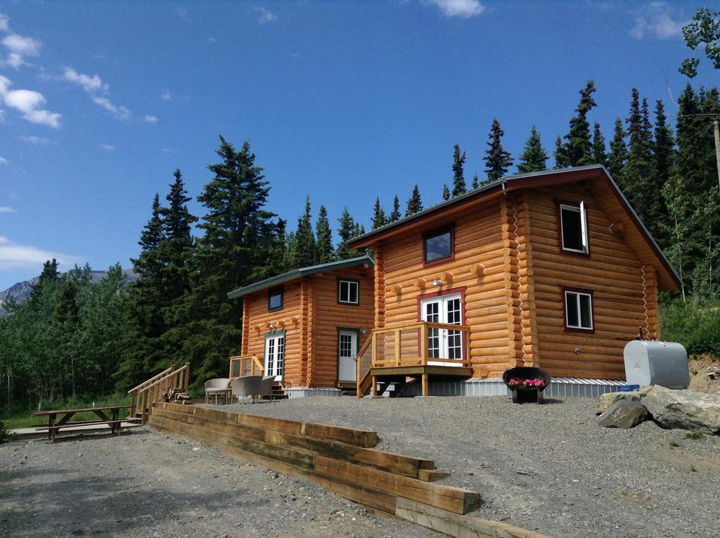 Cabins Over Crag Lake Carcross Bagian luar foto
